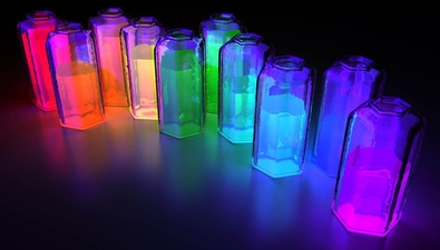 Fluorescence in flashlights