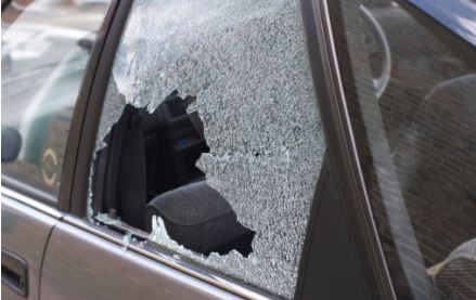 Where to hit car window to break it