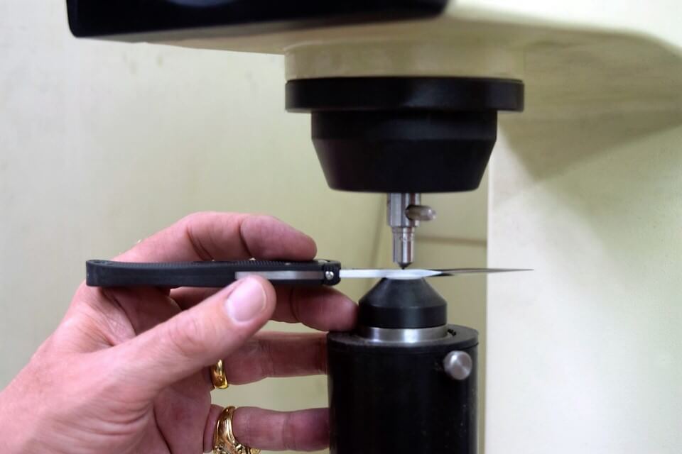 image of testing blades hardness rockwell scale