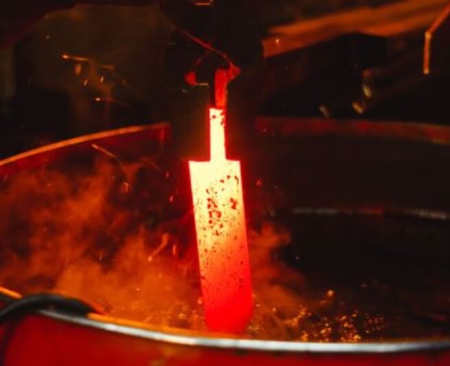 quenching steel blades in water