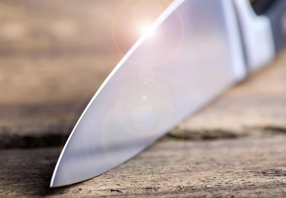 knife edge retention image